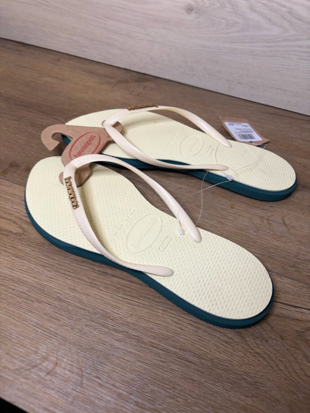 Havaianas Women Slim Slip on Sandals Pantanal Green Size 11-12
